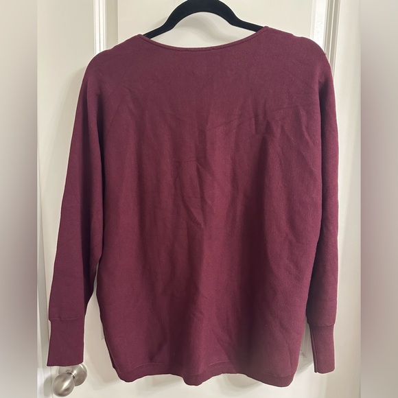 Chico’s Gem Neckline Pullover Sweater Size 4 US XXL V-Neck Color Deep Merlot - Picture 4 of 10